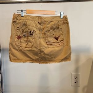 NWT Y2K Tommy Jeans tan embroidered bird flower mini skirt 9 (junior)